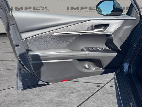 Used 2025 Toyota Camry SE FWD image 21