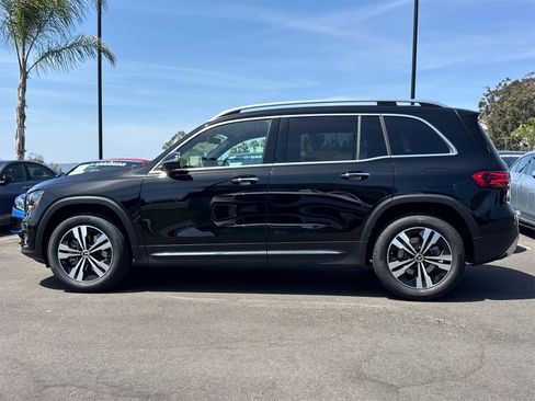 New 2025 Mercedes-Benz GLB 250 4MATIC image 6