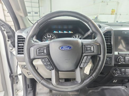 Used 2019 Ford F150 XLT w/ Equipment Group 302A Luxury image 22