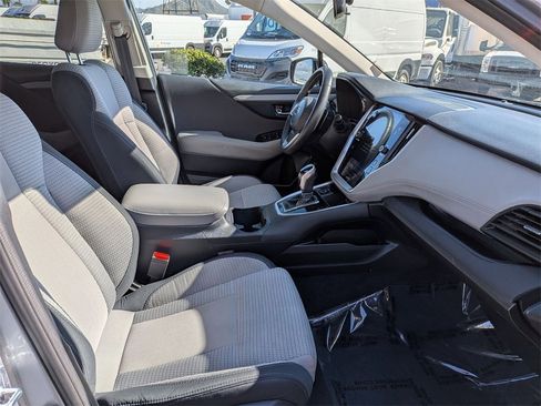Used 2025 Subaru Outback Premium image 30