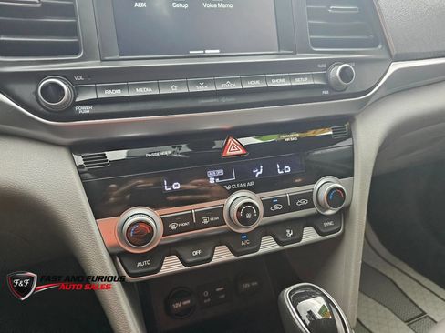 Used 2020 Hyundai Elantra SEL FWD image 26