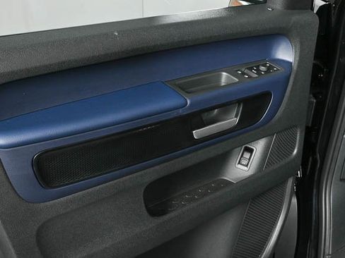 New 2025 Volkswagen ID. Buzz Pro S image 6