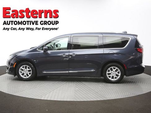 Used 2020 Chrysler Pacifica Touring-L FWD image 63