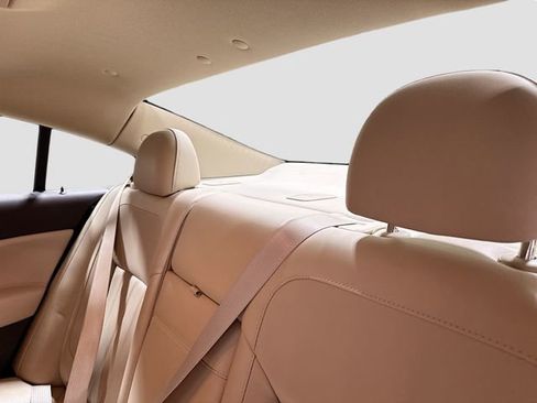 Used 2016 Buick Regal image 26