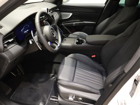 New 2026 Maserati Grecale Modena image 23