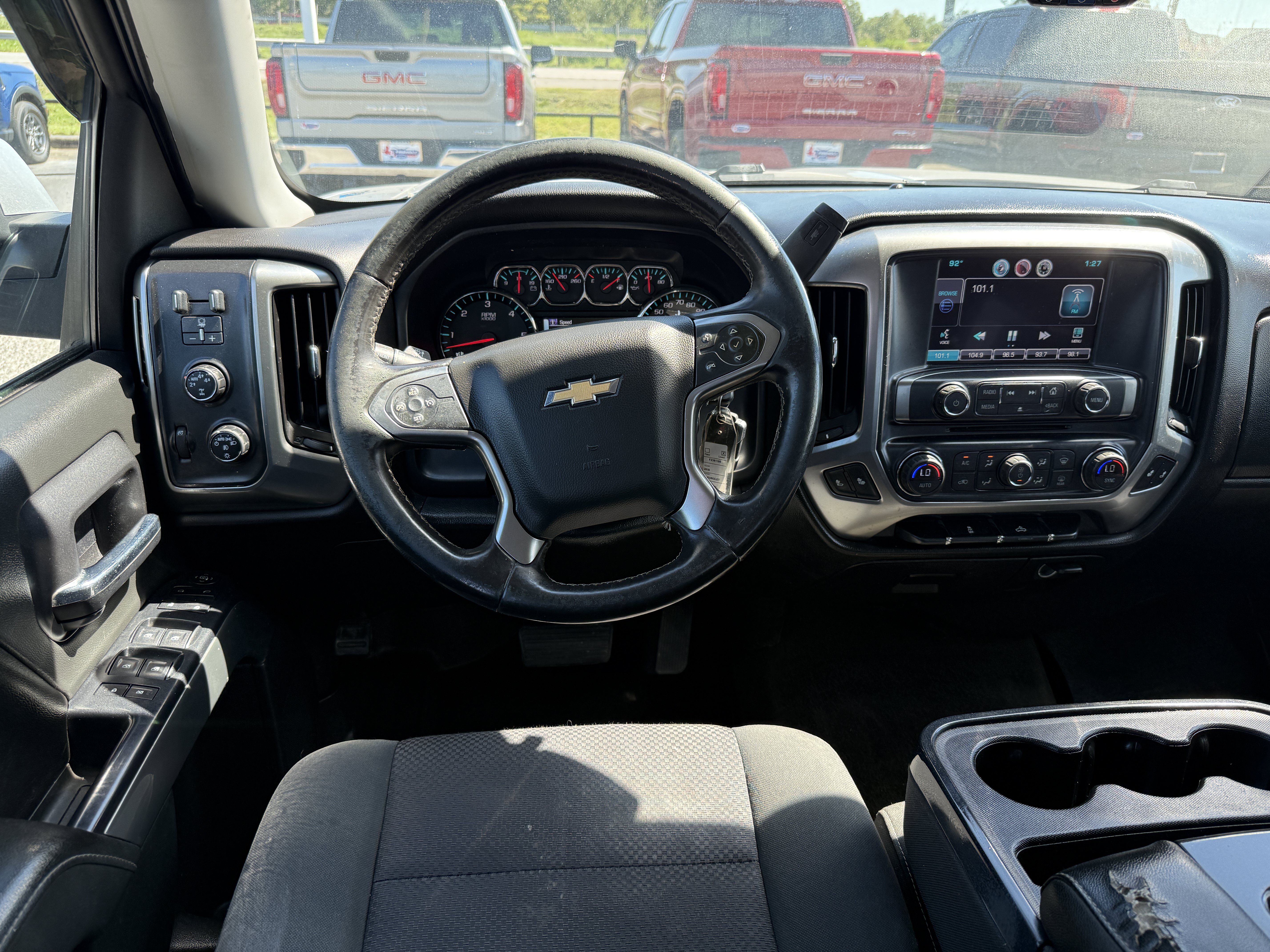 Used 2015 Chevrolet Silverado 1500 LT w/ LT Convenience Package AWD/4WD image 26