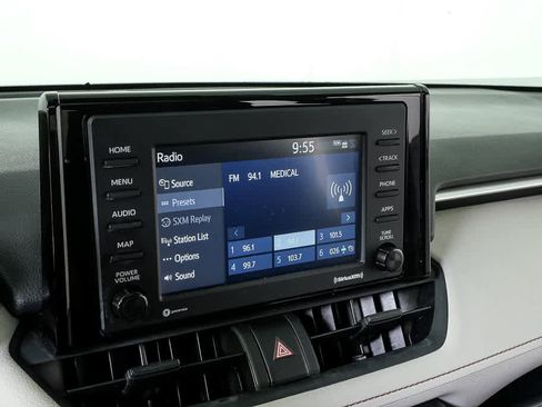 Used 2021 Toyota RAV4 XLE w/ Convenience Package image 14