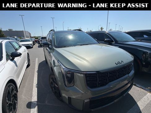 Used 2025 Kia Sorento X-Line EX AWD/4WD image 3