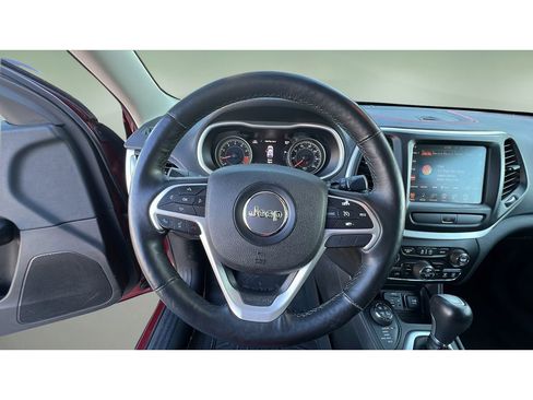 Used 2015 Jeep Cherokee Trailhawk w/ Comfort/Convenience Group image 22