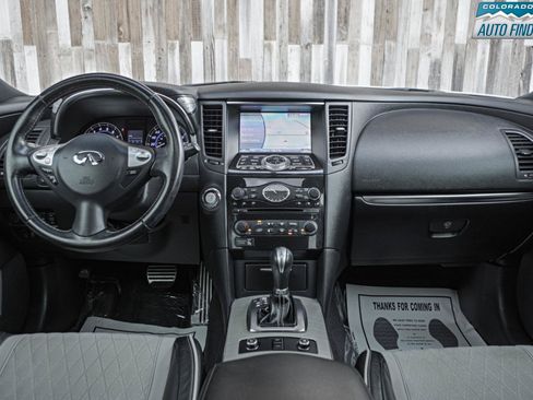 Used 2017 INFINITI QX70 AWD w/ Limited Package image 17