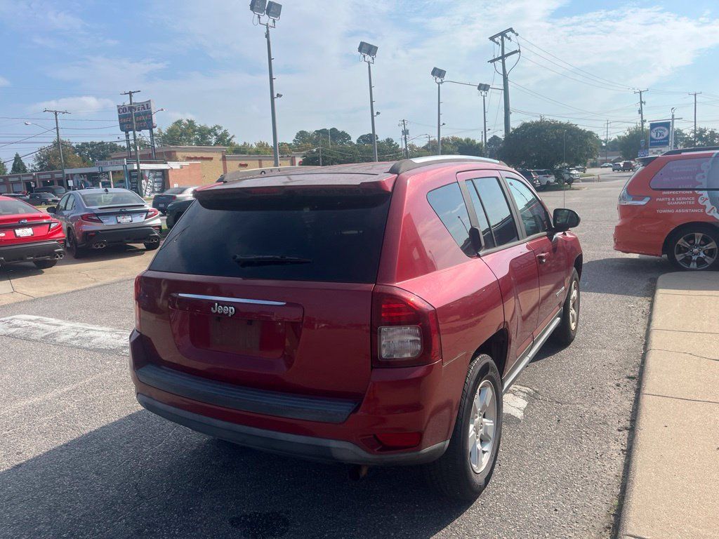 Used 2015 Jeep Compass Sport w/ Power Value Group FWD image 4