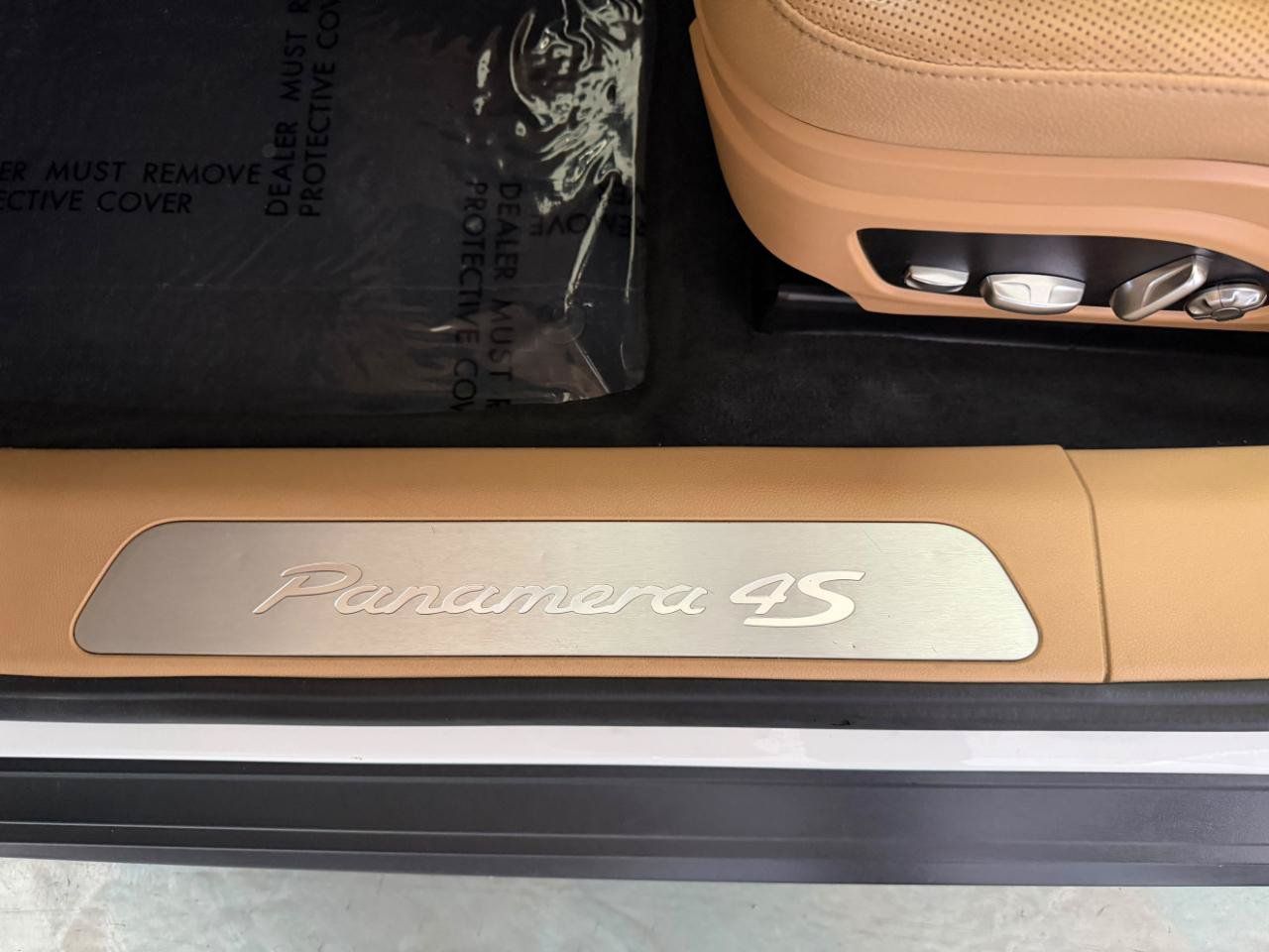 Used 2018 Porsche Panamera 4S AWD/4WD image 14