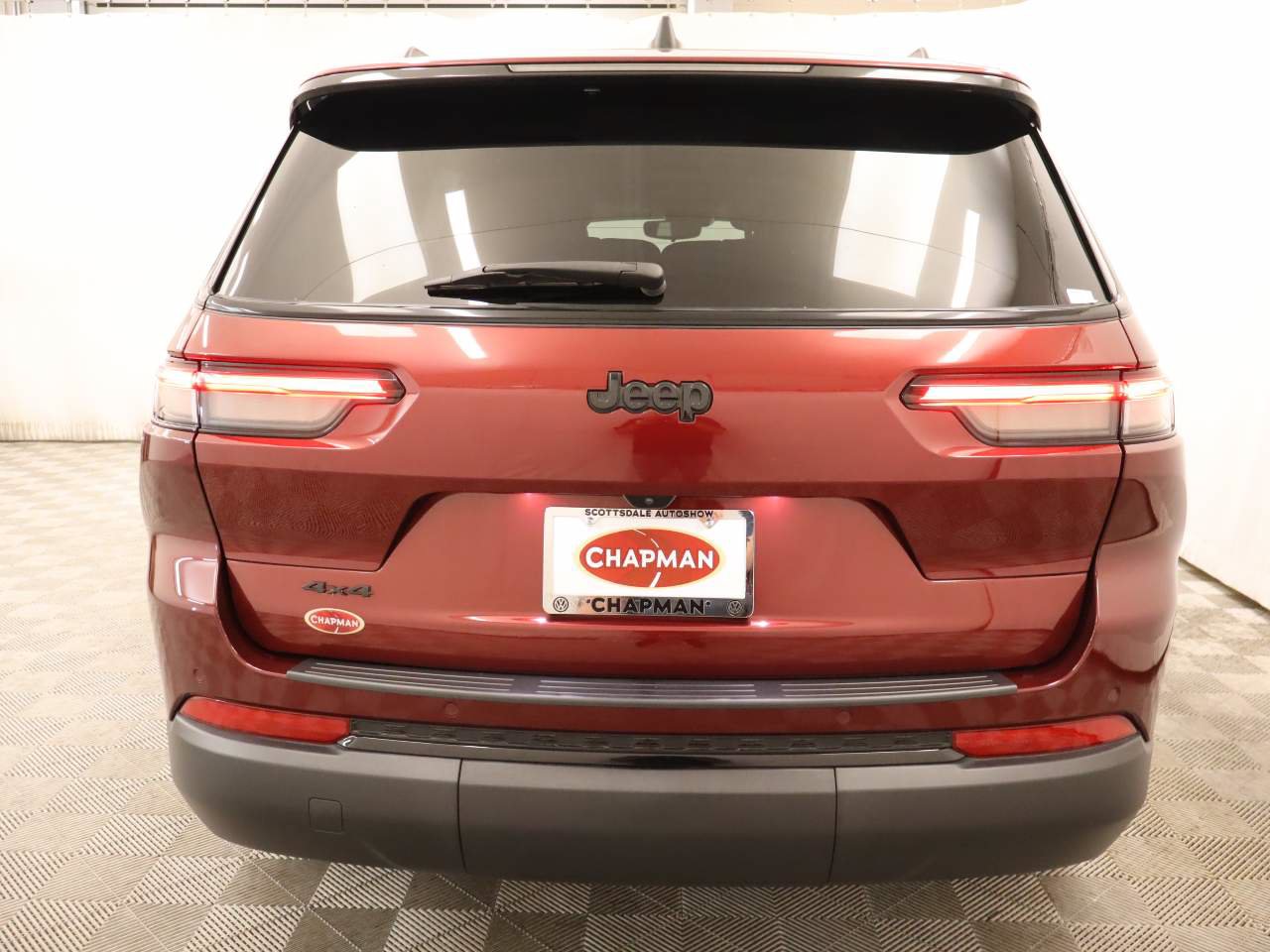 Used 2023 Jeep Grand Cherokee L Laredo AWD/4WD image 5