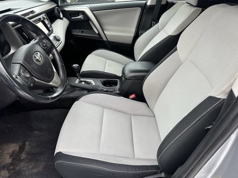 Used 2016 Toyota RAV4 XLE image 8