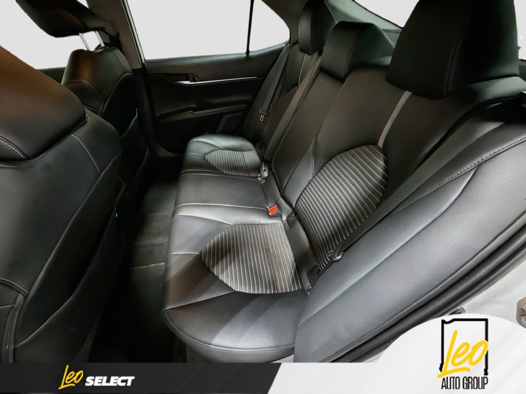 Used 2020 Toyota Camry SE w/ Convenience Package FWD image 25