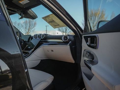 Used 2026 Mercedes-Benz C 300 4MATIC Sedan image 27