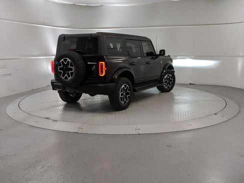 New 2025 Ford Bronco Outer Banks image 3