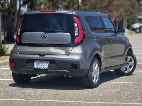 Used 2017 Kia Soul w/ Convenience Package FWD image 10