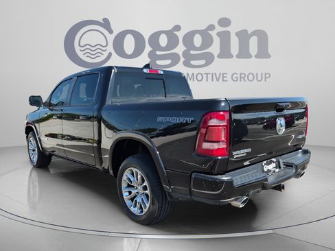Used 2022 RAM 1500 Laramie w/ Sport Appearance Package AWD/4WD image 4