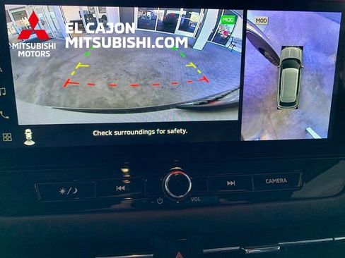 Used 2025 Mitsubishi Outlander AWD image 21
