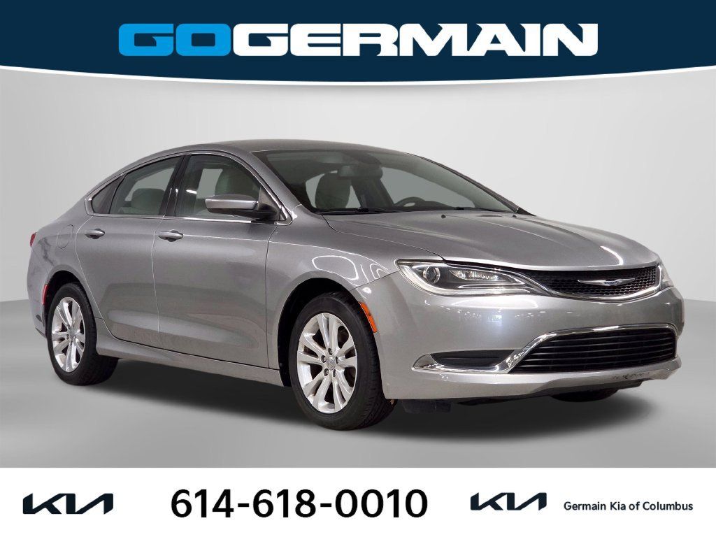 Used 2015 Chrysler 200 Limited FWD image 4