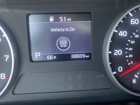 Used 2022 Kia Seltos S image 23
