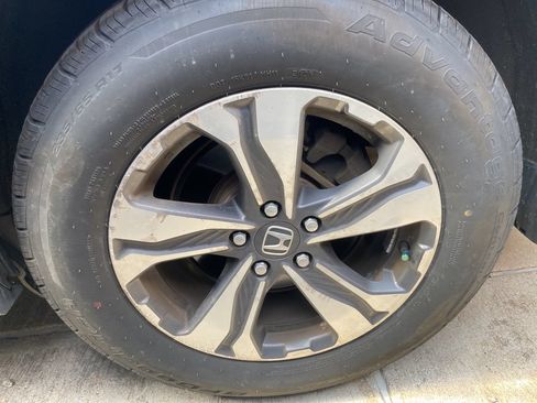 Used 2018 Honda CR-V LX image 12