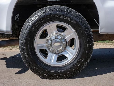 Used 2005 Ford F250 XL image 55