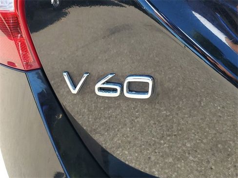 Used 2016 Volvo V60 T5 Premier image 7