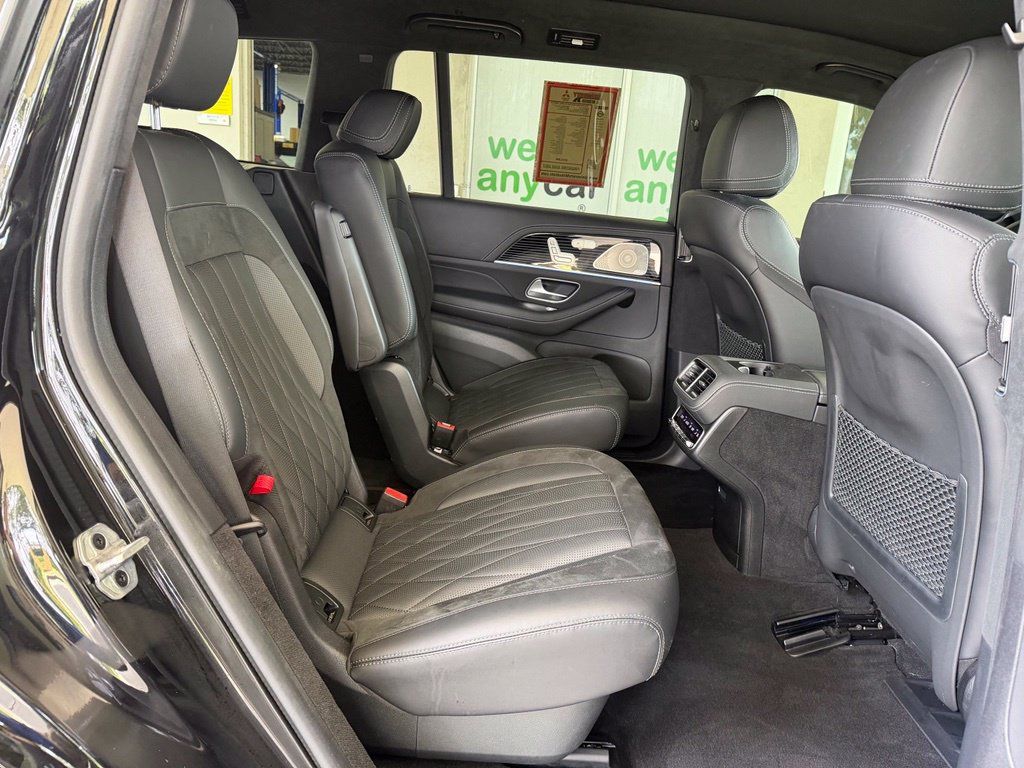 Used 2024 Mercedes-Benz GLS 63 AMG 4MATIC image 30