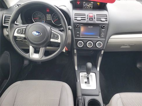 Used 2018 Subaru Forester 2.5i w/ Alloy Wheel Package image 10