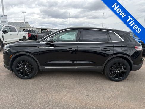 Used 2022 Lincoln Nautilus Reserve w/ Equipment Group 202A AWD/4WD image 6