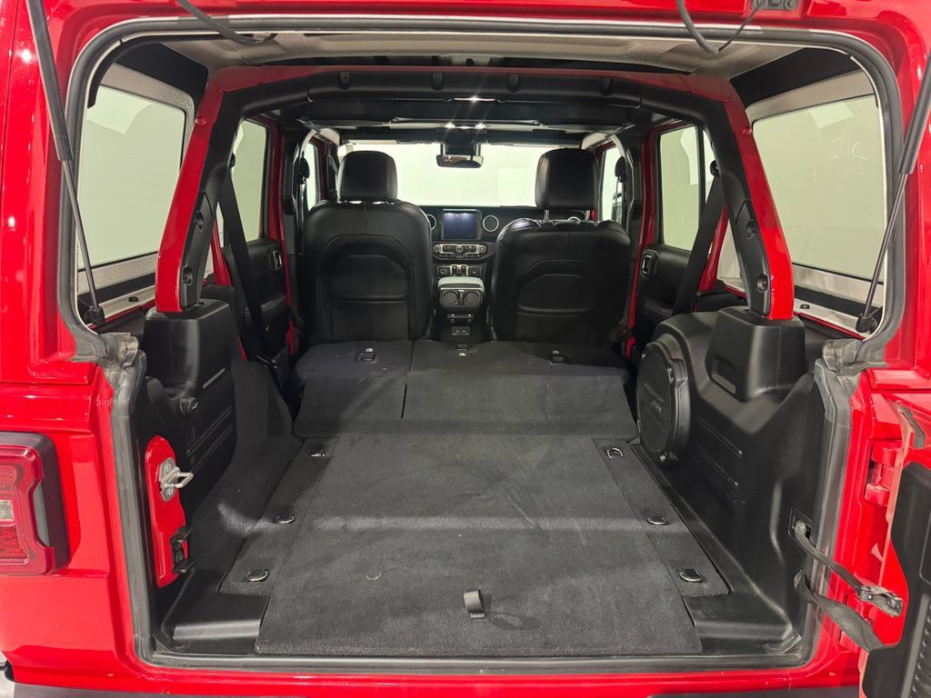 Used 2021 Jeep Wrangler Unlimited Sahara w/ Uconnect 4C Nav & Sound Group AWD/4WD image 24