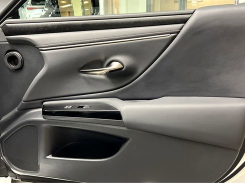 Certified 2023 Lexus ES 350 w/ Premium Package FWD image 24