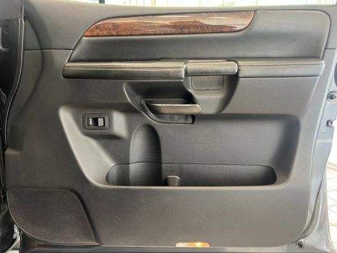 Used 2010 Nissan Armada Platinum AWD/4WD image 16