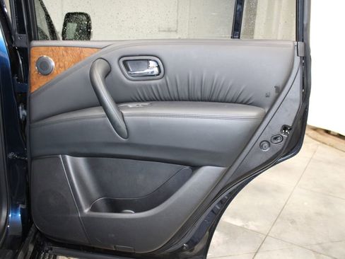 Used 2024 Nissan Armada SL image 33