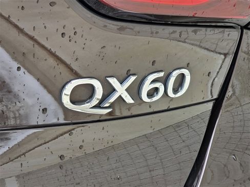 Used 2020 INFINITI QX60 Luxe w/ Sensory Package image 12