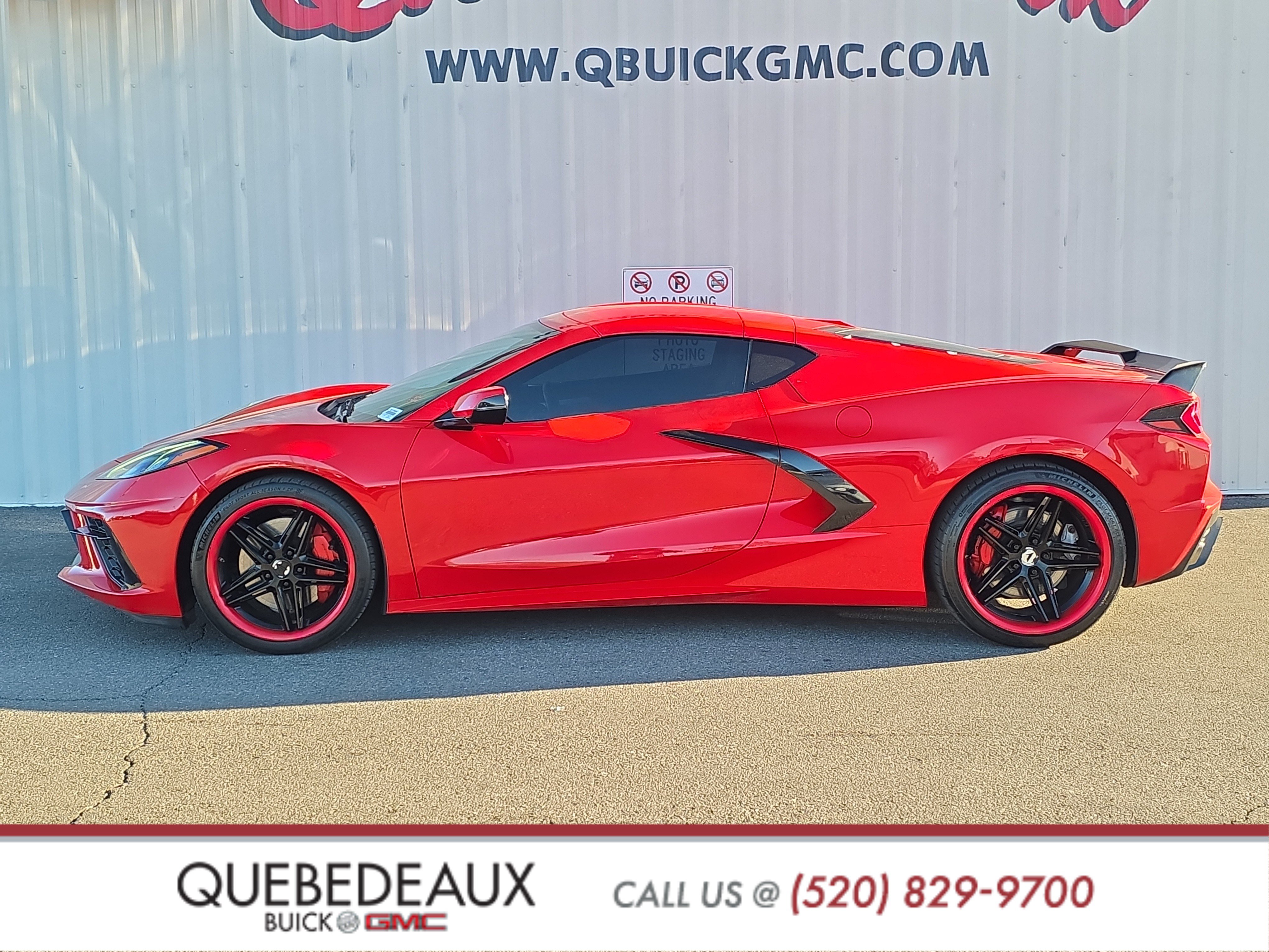 Used 2020 Chevrolet Corvette Stingray Premium Cpe w/ 3LT Preferred Equipment Group RWD image 4