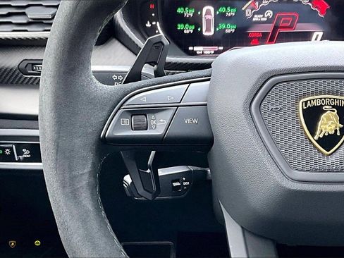 Used 2024 Lamborghini Urus Performante image 17