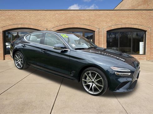 Used 2025 Genesis G70 2.5T AWD/4WD image 2