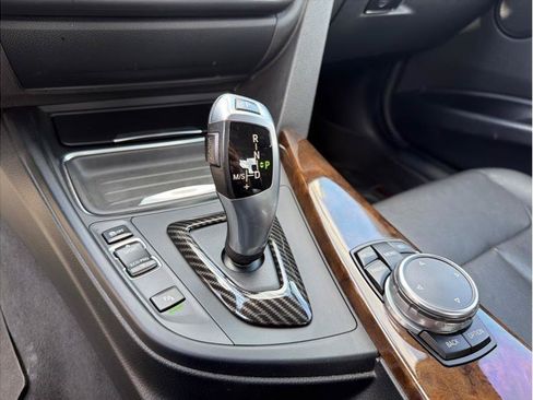 Used 2015 BMW 328i xDrive Sedan AWD/4WD image 14