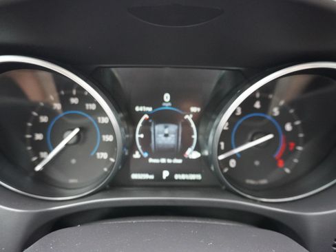 Used 2017 Jaguar F-PACE Premium AWD/4WD image 17