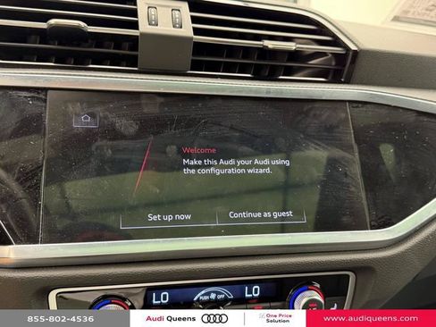 Used 2025 Audi Q3 2.0T Premium w/ Convenience Package AWD/4WD image 28