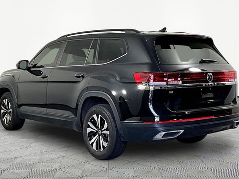 Used 2024 Volkswagen Atlas SE image 4