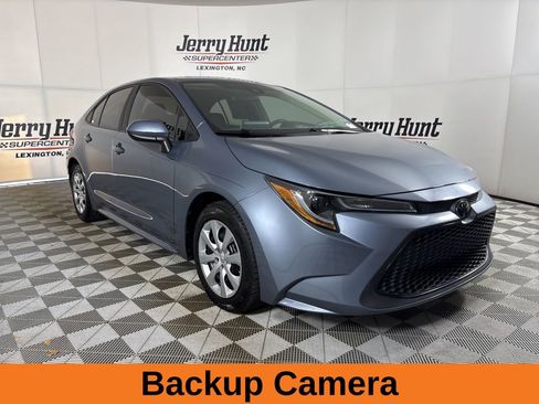 Used 2021 Toyota Corolla LE image 5