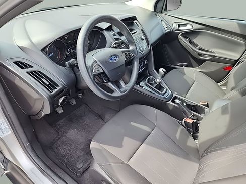 Used 2017 Ford Focus SE image 20