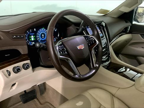 Used 2016 Cadillac Escalade Premium AWD/4WD image 16