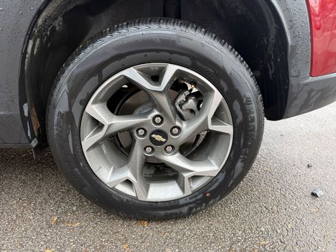 Used 2025 Chevrolet Trax LT image 29