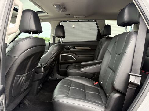 Used 2021 Kia Telluride EX w/ EX Premium Package AWD/4WD image 17