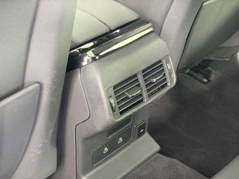 Certified 2025 Land Rover Range Rover Velar Dynamic SE image 28